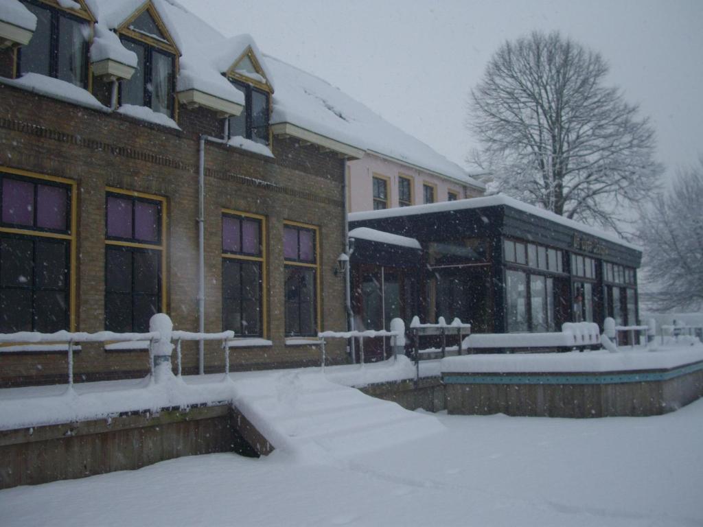 De Oude Schouw Hotel Jirnsum Kültér fotó